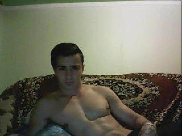 6757-dragneelswagg-male-pussy-brunette-medium-cock-webcam-teen-webcam-model