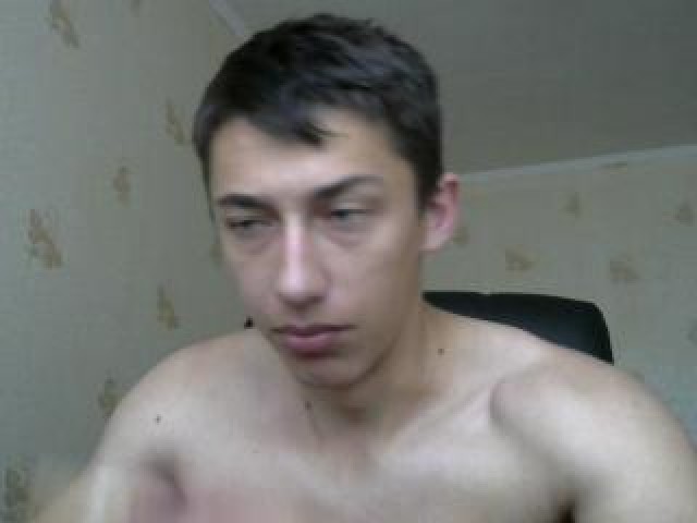 10785-soulstar777-webcam-model-brunette-medium-cock-green-eyes-webcam-gay