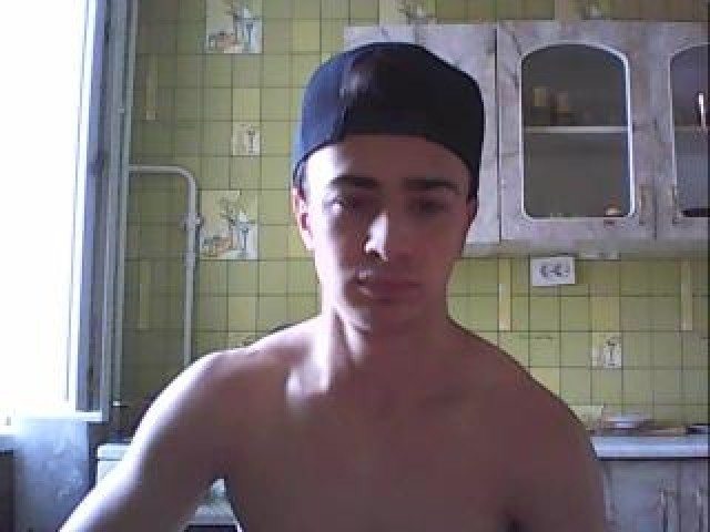 8177-dragneelswagg-teen-caucasian-cock-gay-brunette-webcam-medium-cock